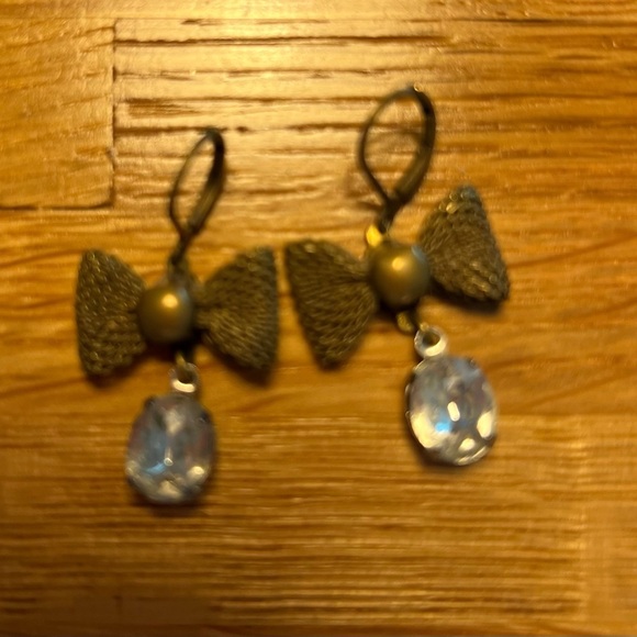 Anthropologie three pairs of earrings lot - Picture 4 of 5